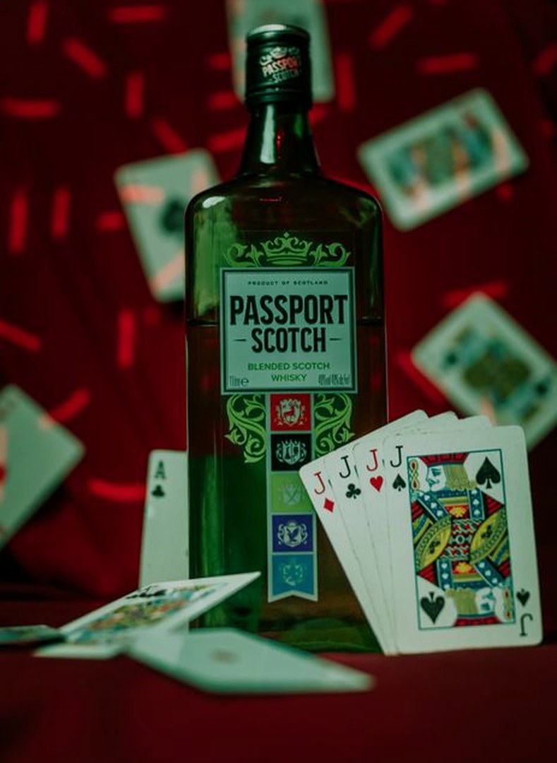 game gian lận Debet
