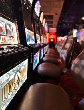 game gian lận Debet